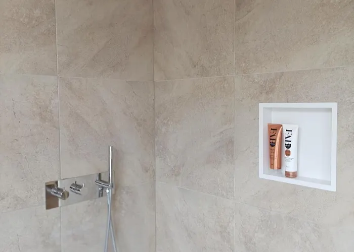 Mediterranean With Theater Appartement *