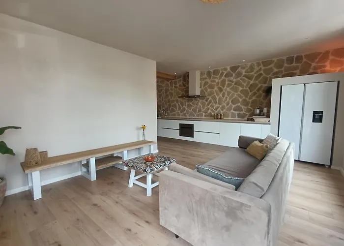 Apartman Mediterranean With Theater *