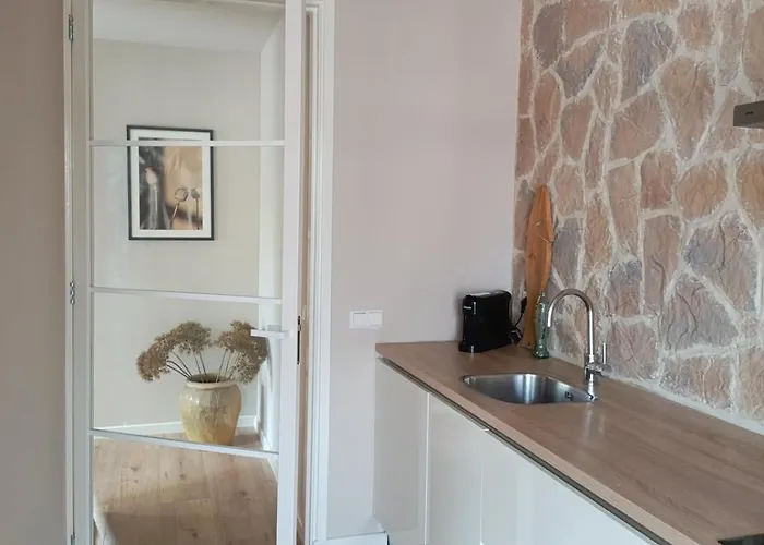 Mediterranean With Theater Apartman *