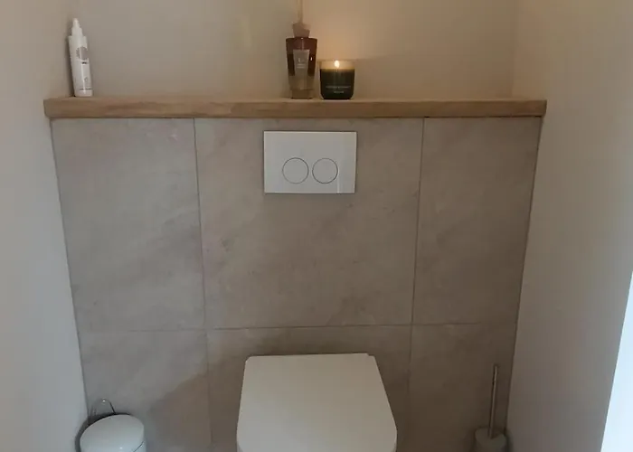 Mediterranean With Theater Apartman